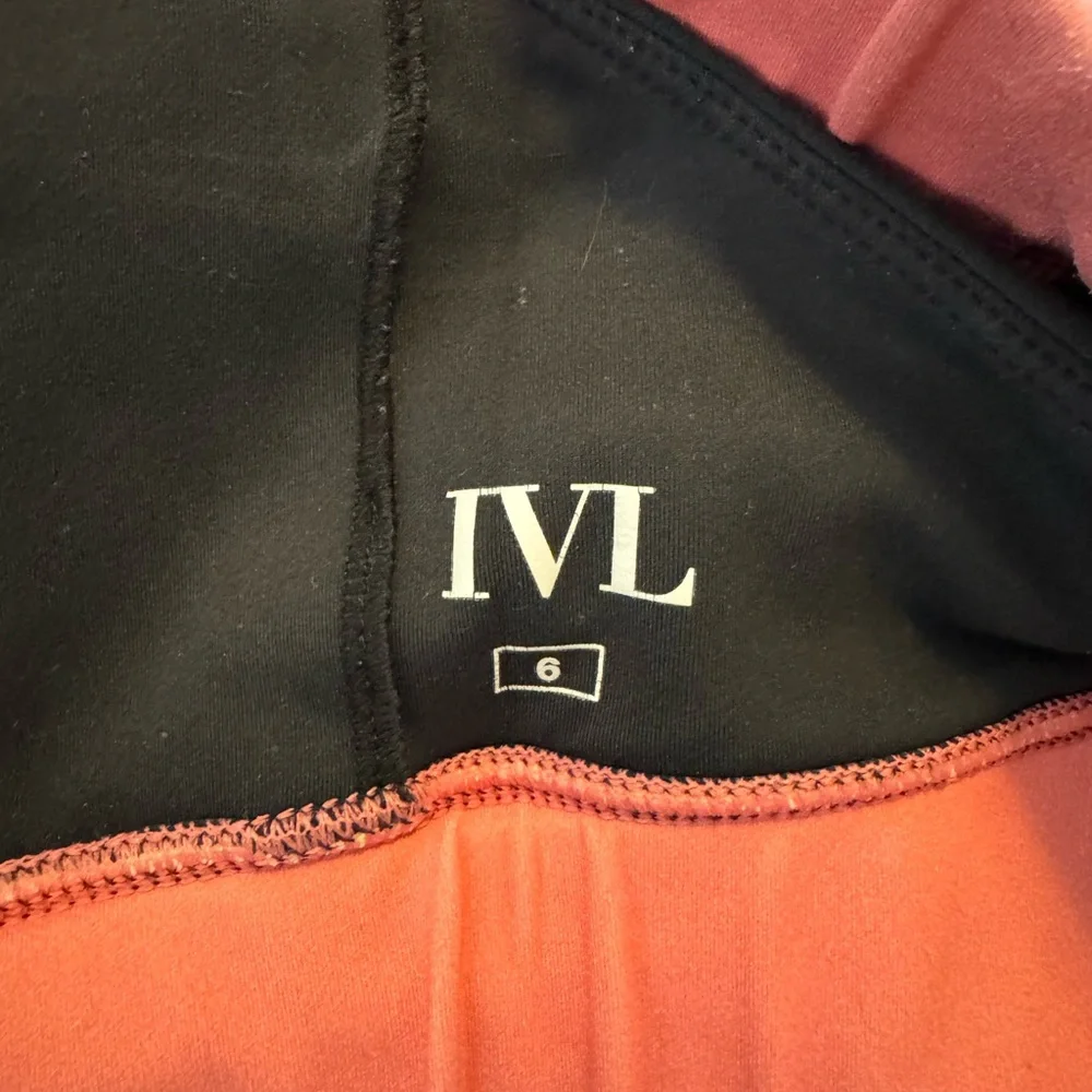 IVL Sports Bra - Picture 3 of 3